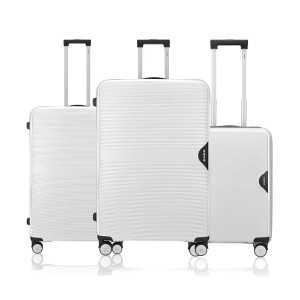 HRX Parabola 3-Piece Luggage Set at Rs4799 | Amazon Deal