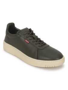 Levi’s Men Sneaker Shoes Rs 668