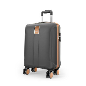 Safari Thorium Royale 55cm Trolley Bag at Rs2199 | Amazon Deal