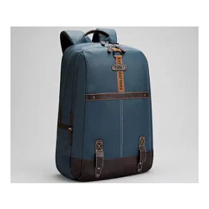 Gear Classic 4 Laptop Backpack at Rs568 | Amazon Deal