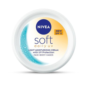 Nivea Soft SPF 15 Moisturizer at Rs257 | Amazon Deal