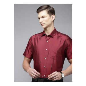 Van Heusen Clothing at Rs1162 | Myntra Deal